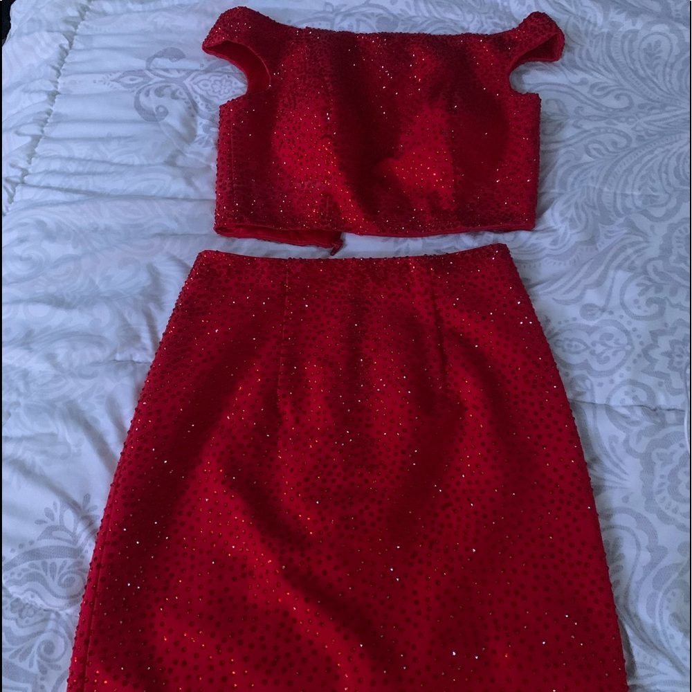 Red sherri hill dress size 2